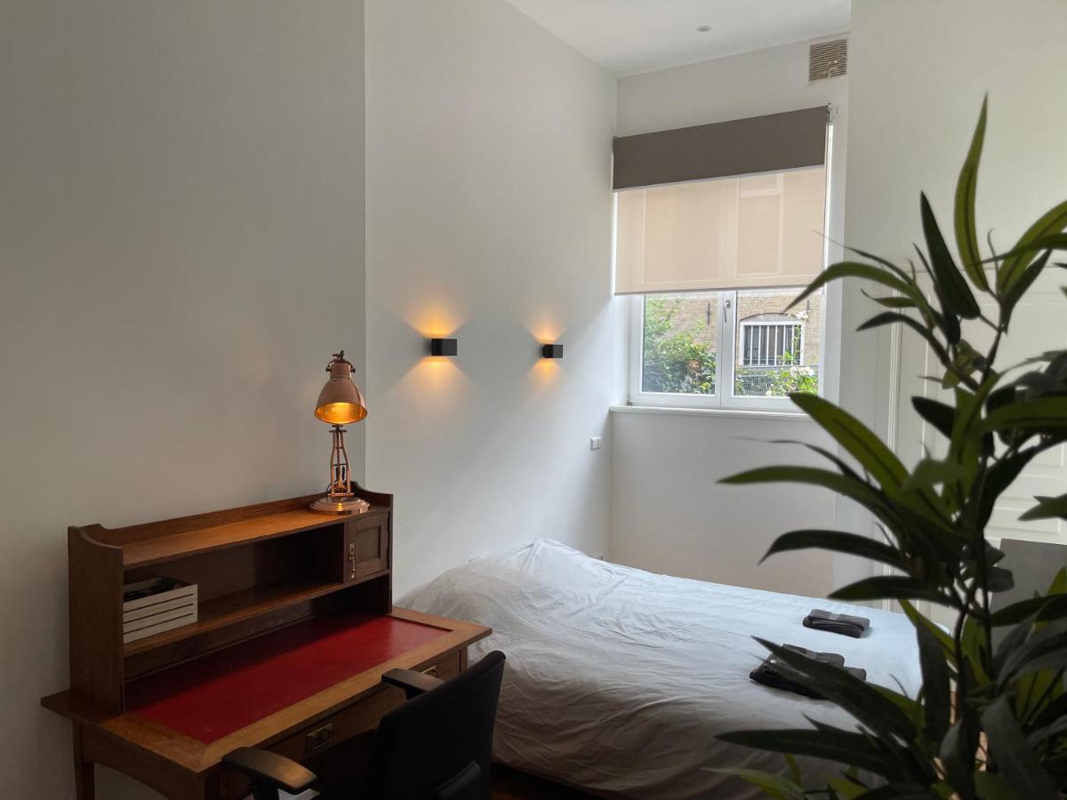 Canal House In Historic City Center Gouda Luaran gambar