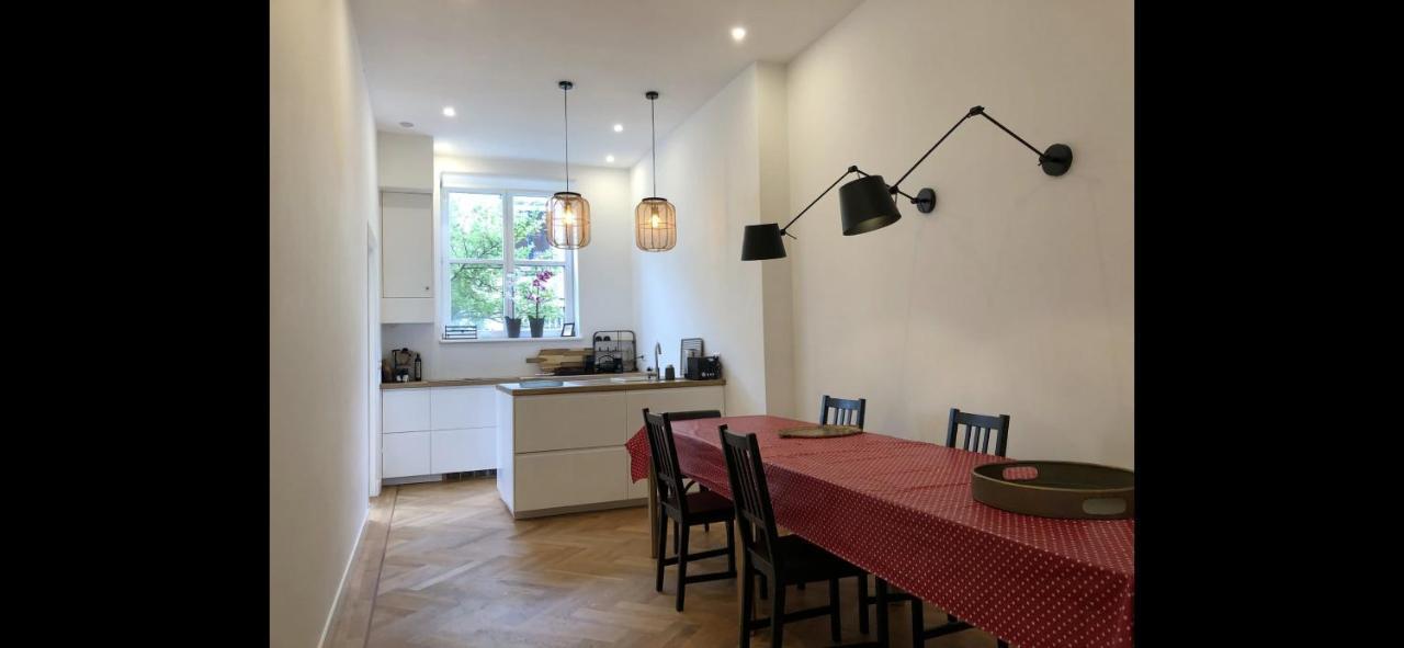 Canal House In Historic City Center Gouda Luaran gambar