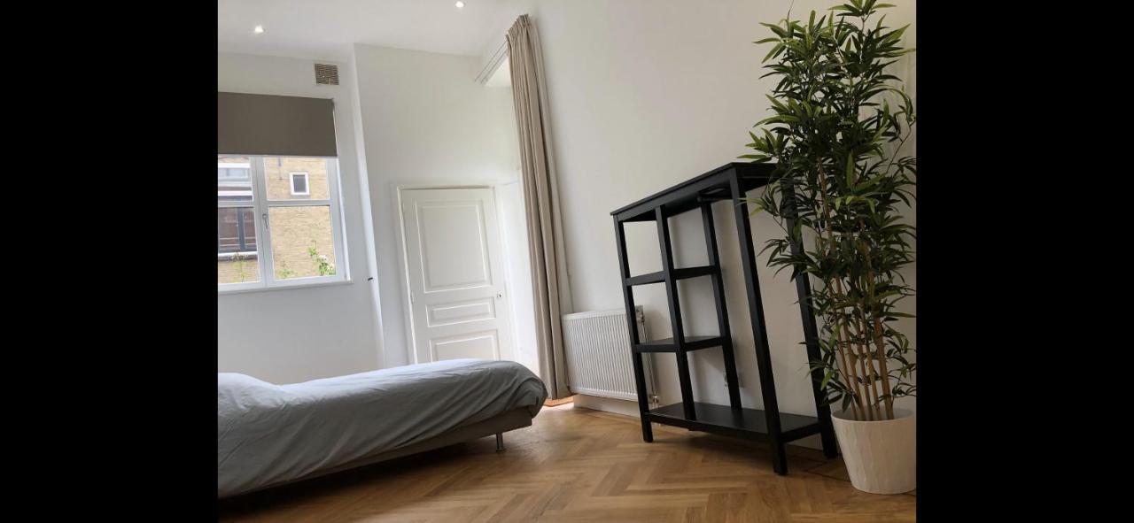 Canal House In Historic City Center Gouda Luaran gambar
