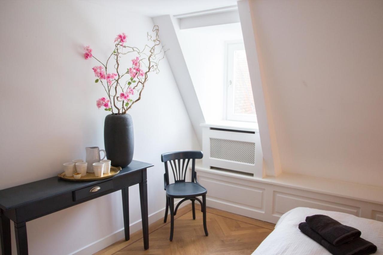 Canal House In Historic City Center Gouda Luaran gambar